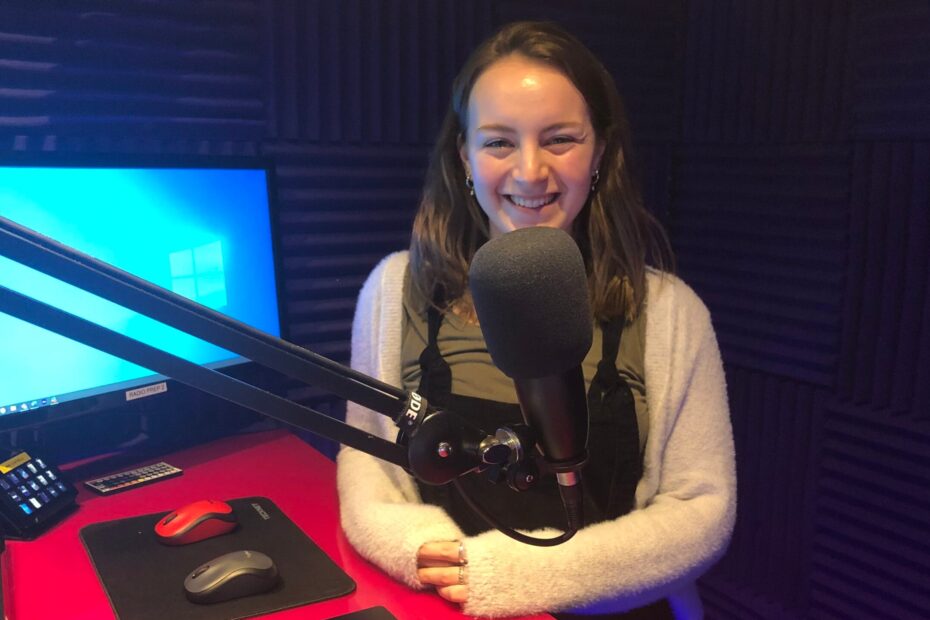 Meah Howlett Will Writer in Cornwall and radio journalist